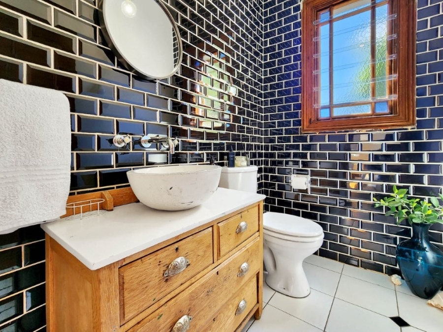 To Let 3 Bedroom Property for Rent in Oranjezicht Western Cape